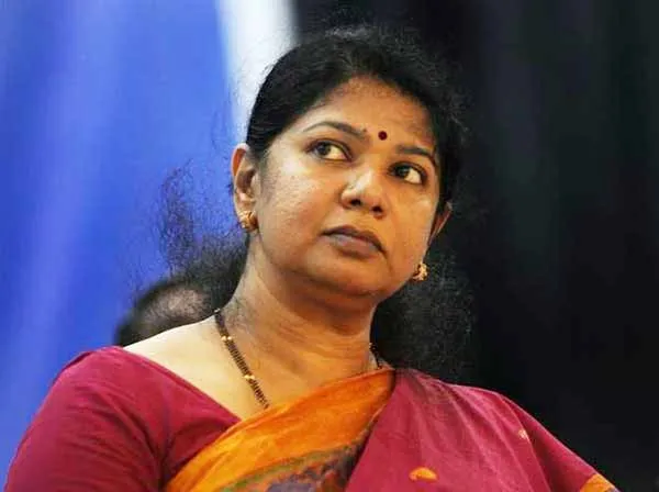 There is fear and fear among the public - Kanimozhi